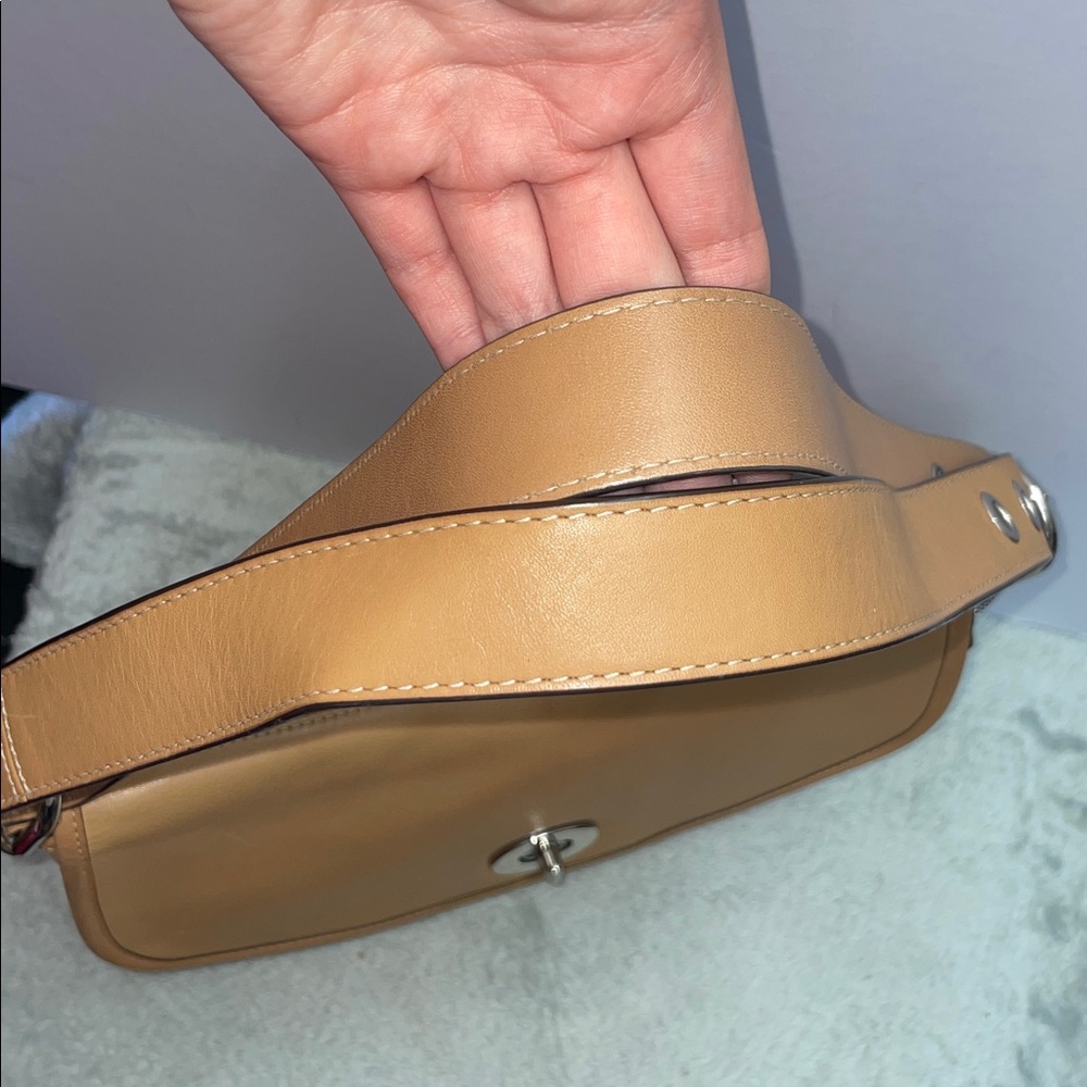 Coach ‘Legacy’ Flap Duffle Hobo - Picture 5 of 17
